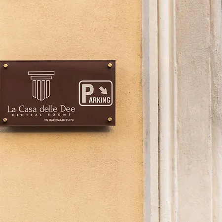 La Casa Delle Dee - Self Check-in بيت ضيافة بولونيا