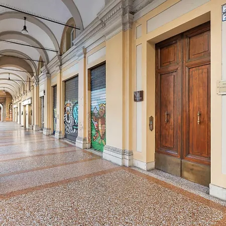 بيت ضيافة La Casa Delle Dee - Self Check-in بولونيا